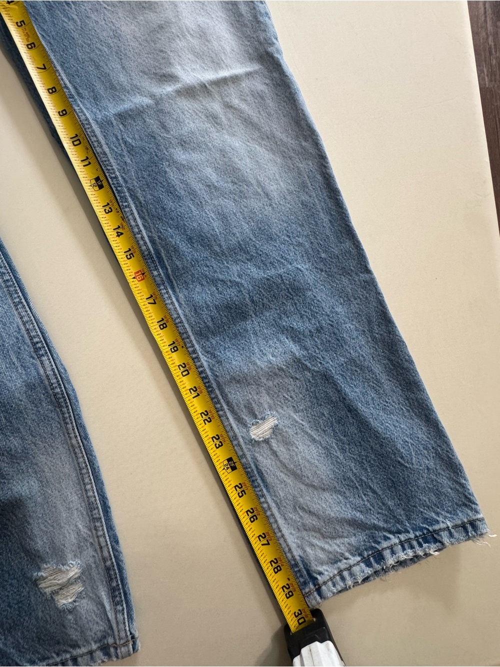 Zara Distressed Straight Leg Mom Jeans Light Wash Denim Size 6 - Picture 6 of 8